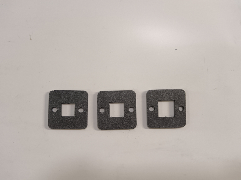 Пятка для стойки 40х40х2мм отв 16х16